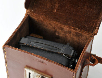 11 Pathescope H Cine Camera.jpg