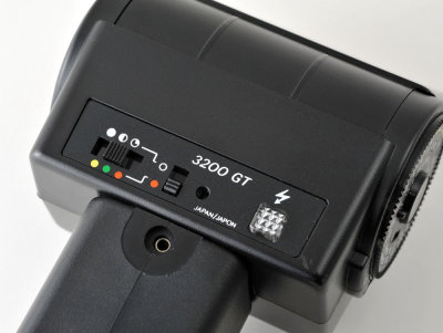 07 Nissin Hammer Head Flash 3200GT.jpg