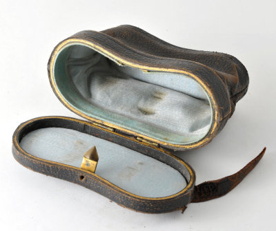 08 Vintage Deraisme Paris Binoculars.jpg