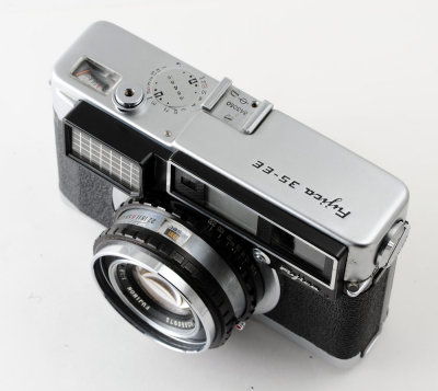 05 Fujica 35-EE Camera.jpg