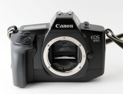 04 Canon EOS 650 Camera Body.jpg