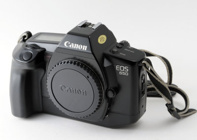 01 Canon EOS 650 Camera Body.jpg