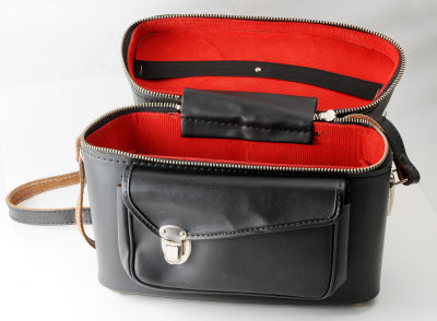 02 Vintage Small Black Camera Bag.jpg