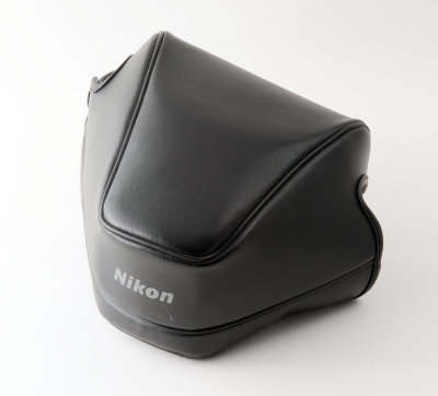01 Nikon CF-37L Soft Camera Case.jpg