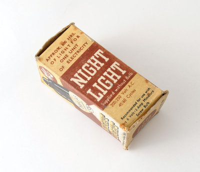 07 Vintage Bakelite Night Light.jpg
