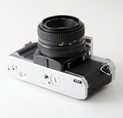 04 Minolta X-300 SLR Camera with 50mm f1.7 MD Lens.jpg