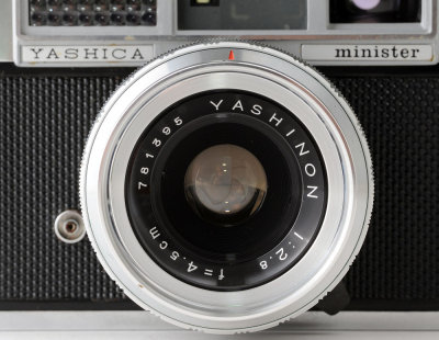 07 Yashica Minister II 35mm Rangefinder Camera.jpg