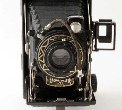 05 Houghton Ensign Selfix 20 120 Roll Film Folding Camera.jpg