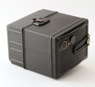 04 Coronet Rex Metal Box Camera.jpg