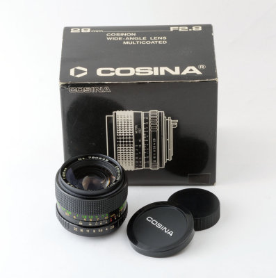 01 Cosina Cosinon 28mm f2.8 MC Auto Wide Angle Lens M42 Screw Mount.jpg