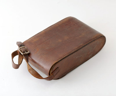 02 Vintage Spurt Brown Leather Case for Folding Self Erecting Camera.jpg