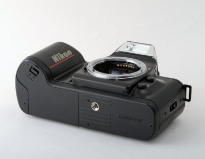 04 Nikon F-401 Quartz Date SLR Camera Body.jpg