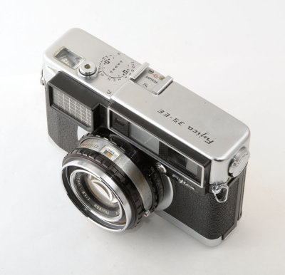 03 Fujica 35-EE 35mm Rangefinder Camera.jpg