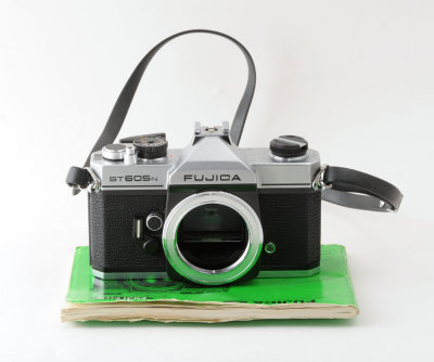 01 Fujica ST605n SLR Camera.jpg