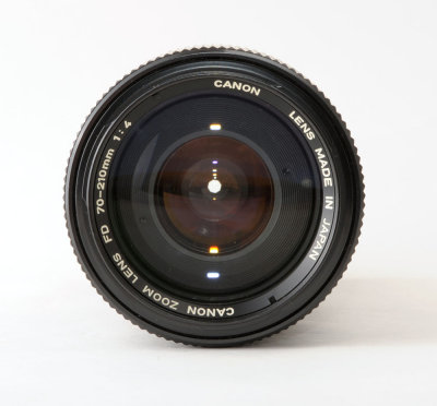 04 Canon 70-210mm f4 FD Mount Zoom Lens.jpg