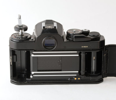 05 Nikon FE2 SLR Black Camera Body.jpg
