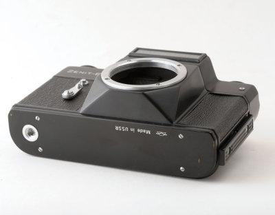 04 Zenit Zenith E Black Camera Body.jpg