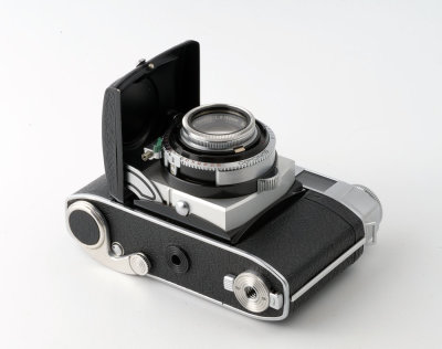 04 Kodak Retina 1b 35mm Camera with Case.jpg