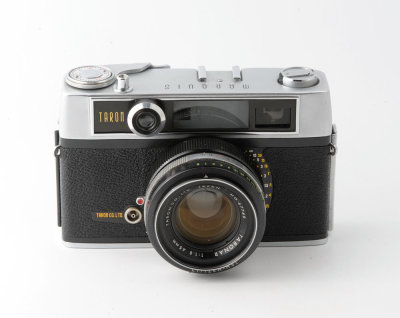 01 Taron Marquis 35mm Rangefinder Camera with Case.jpg