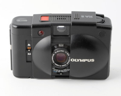 01 Olympus XA2.jpg