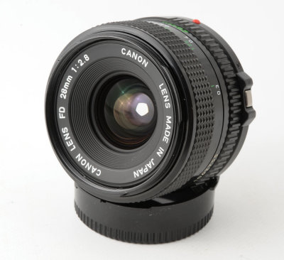 02 Canon 28mm f2.8 FD Wide Angle Lens .jpg