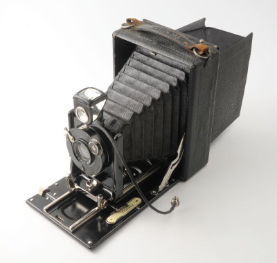 01 Ica Hekla 168 9x12 cm Double Extension Folding Plate Camera.jpg