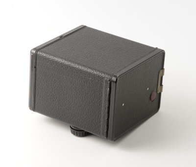 04 Kodak Brownie Model I Box Camera.jpg