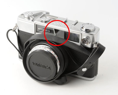 08 Yashica Minister D 35mm Rangefinder Camera.jpg