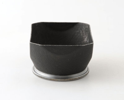 04 Thagee 49mm Metal Lens Hood.jpg