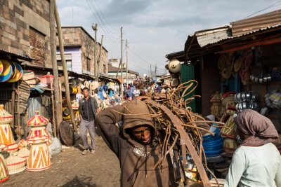 Largest open market of Africa in Addis