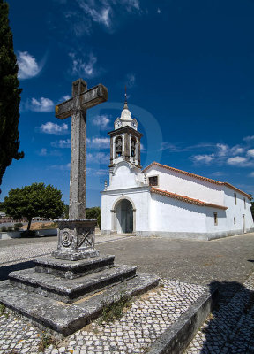 Igreja de So Miguel e Cruzeiro do Adro (Imvel de Interesse Pblico)