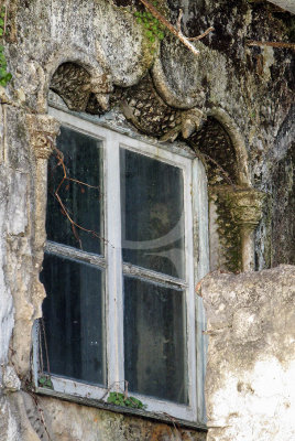 Casa com janela manuelina no Largo Jos Marques da Cruz