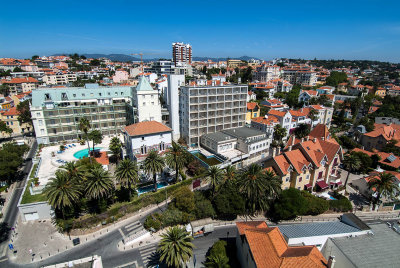 As Avenidas Sabia e das Accias, no Monte Estoril