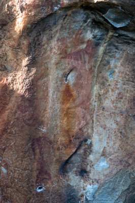 Abrigo com pinturas rupestres de Vale de Junco (MN)