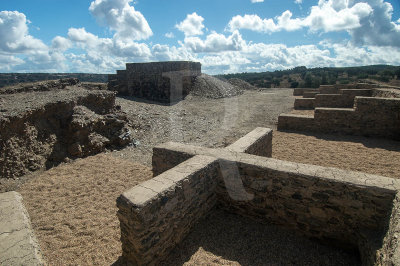 Povoado das Mesas do Castelinho