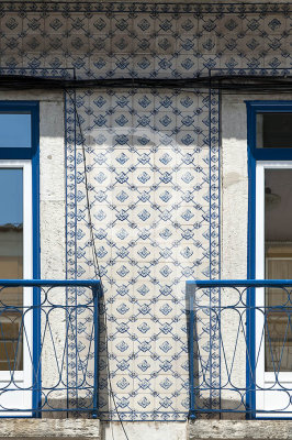 The Tiles of Lisbon Buildings