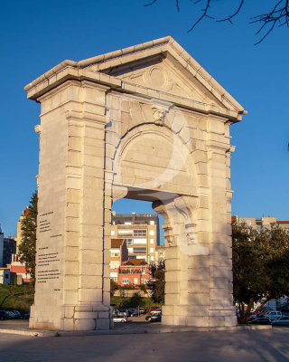 Arco em Homenagem ao 25 de Abril e a Salgueiro Maia