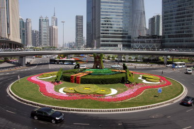 Roundabout in Pudong.jpg
