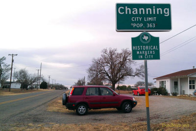 November 2012 - Don's 1998 Honda CR-V at Channing, Texas enroute from Miami to Colorado Springs