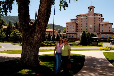 June 2005 - Donna and Karen after lunch at the beautiful Broadmoor Hotel on Lake Cheyenne