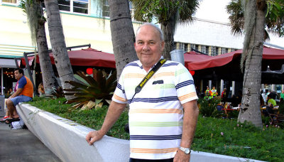 October 2014 - Don Boyd on Lincoln Road Mall for Halloween night