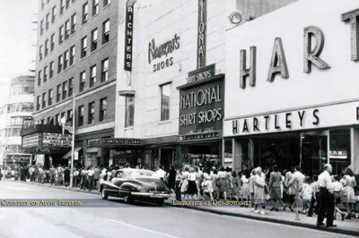 1947 - people waiting to see the movie I Always Loved You at the Olympia Theatre on Flagler Street