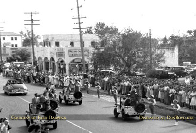 1948-49 - closeup of Shirley's Soda Shop east of Miami High School during President Truman's motorcade past Miami High