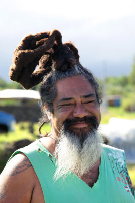 Friendly Rapanui at Ahu Tahai.