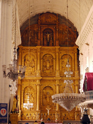 Altar, Se Cathedral, Goa, India.