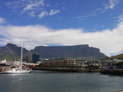 Table Mountain in glorious Sunshine, Capetown, South Africa.
