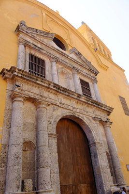Facade, Iglesia Santo Domingo, Cartagena, Colombia.