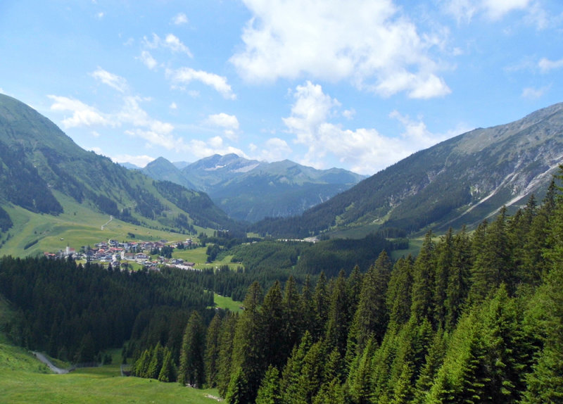 VIEW TOWARDS BERWANG