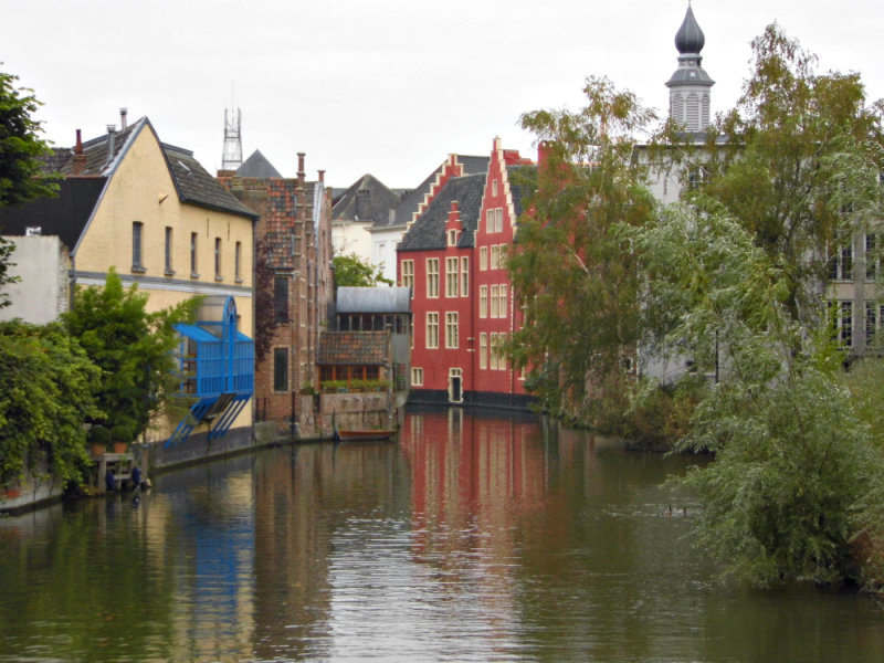 CANAL SCENE NEAR CASTLE