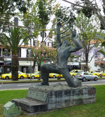 ESPLANADE MONUMENT